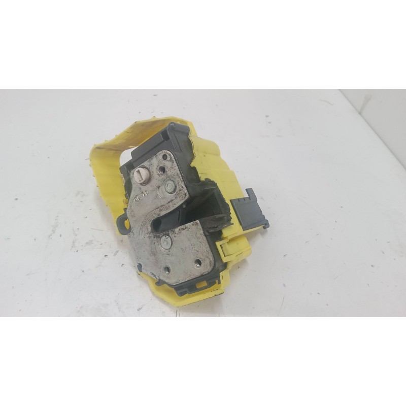 Recambio de cerradura puerta corredera derecha para peugeot bipper tepee 1.4 hdi referencia OEM IAM    Recambio de cerradura puerta corredera derecha para peugeot bipper tepee 1.4 hdi referencia OEM IAM