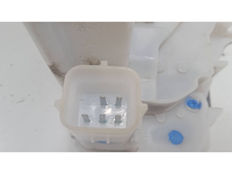 Recambio de cerradura puerta delantera derecha para peugeot bipper tepee 1.4 hdi referencia OEM IAM    Recambio de cerradura puerta delantera derecha para peugeot bipper tepee 1.4 hdi referencia OEM IAM