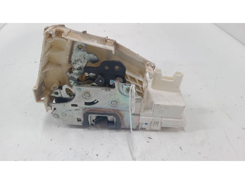 Recambio de cerradura puerta trasera derecha para mercedes-benz clase b sports tourer (w245) b 150 (245.231) referencia OEM IAM  Recambio de cerradura puerta trasera derecha para mercedes-benz clase b sports tourer (w245) b 150 (245.231) referencia OEM IAM