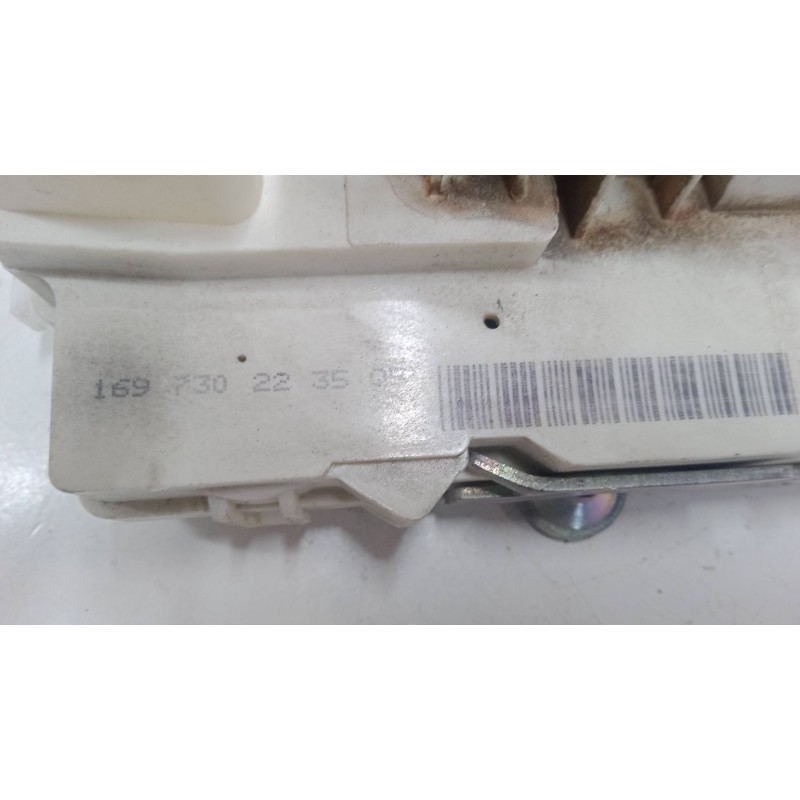 Recambio de cerradura puerta trasera derecha para mercedes-benz clase b sports tourer (w245) b 150 (245.231) referencia OEM IAM  Recambio de cerradura puerta trasera derecha para mercedes-benz clase b sports tourer (w245) b 150 (245.231) referencia OEM IAM