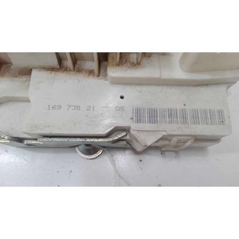 Recambio de cerradura puerta trasera izquierda para mercedes-benz clase b sports tourer (w245) b 150 (245.231) referencia OEM IA Recambio de cerradura puerta trasera izquierda para mercedes-benz clase b sports tourer (w245) b 150 (245.231) referencia OEM IA