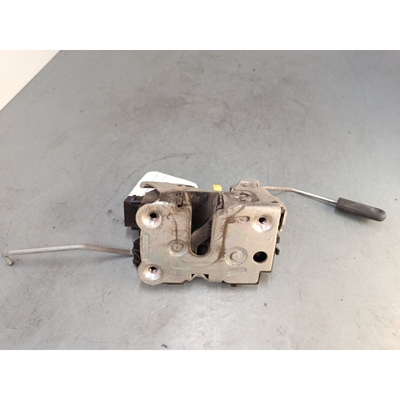 Recambio de cerradura puerta delantera derecha para iveco daily v furgoneta 29s13, 29l13, 35c13, 35s13, 40c13, 40s13 referencia  Recambio de cerradura puerta delantera derecha para iveco daily v furgoneta 29s13, 29l13, 35c13, 35s13, 40c13, 40s13 referencia