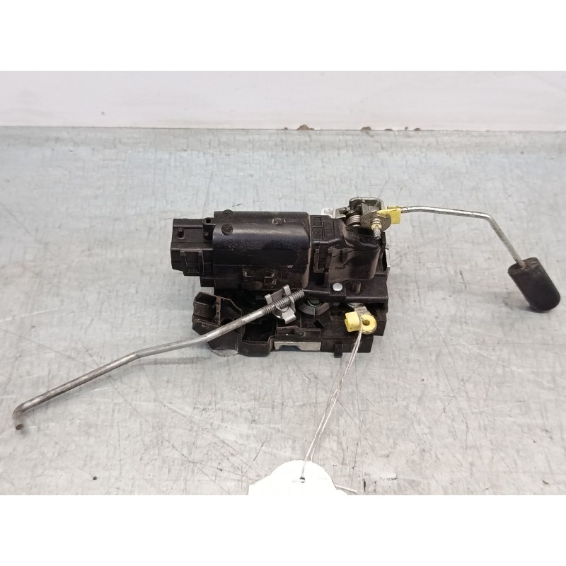 Recambio de cerradura puerta delantera izquierda para iveco daily v furgoneta 29s13, 29l13, 35c13, 35s13, 40c13, 40s13 referenci Recambio de cerradura puerta delantera izquierda para iveco daily v furgoneta 29s13, 29l13, 35c13, 35s13, 40c13, 40s13 referenci
