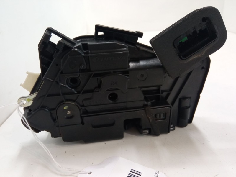 Recambio de cerradura puerta delantera derecha para skoda yeti (5l) 2.0 tdi referencia OEM IAM    Recambio de cerradura puerta delantera derecha para skoda yeti (5l) 2.0 tdi referencia OEM IAM