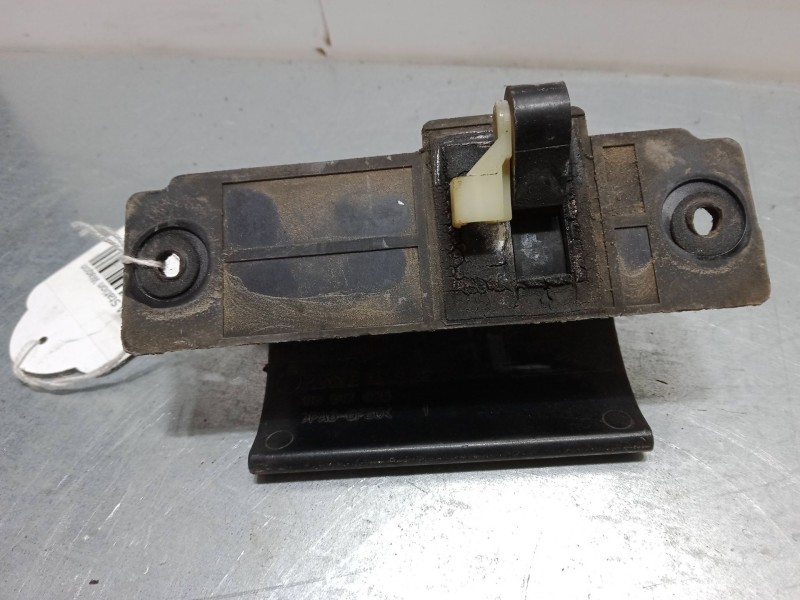 Recambio de maneta exterior porton para chevrolet nubira station wagon 1.8 referencia OEM IAM    Recambio de maneta exterior porton para chevrolet nubira station wagon 1.8 referencia OEM IAM