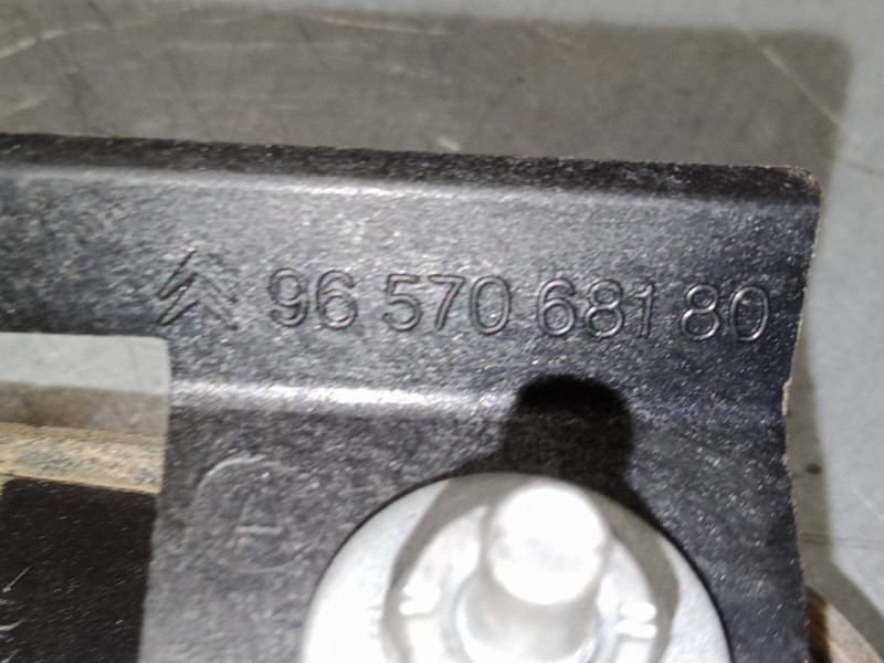 Recambio de maneta exterior electrica porton para citroën c4 i (lc_) 1.6 16v referencia OEM IAM    Recambio de maneta exterior electrica porton para citroën c4 i (lc_) 1.6 16v referencia OEM IAM