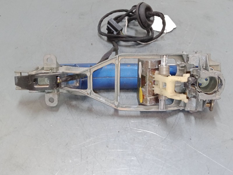 Recambio de maneta exterior puerta delantera derecha para volkswagen touareg (7la, 7l6, 7l7) 5.0 v10 tdi referencia OEM IAM   