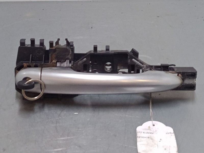 Recambio de maneta exterior puerta delantera izquierda para renault scénic ii (jm0/1_) 1.6 16v (jm1r) referencia OEM IAM   