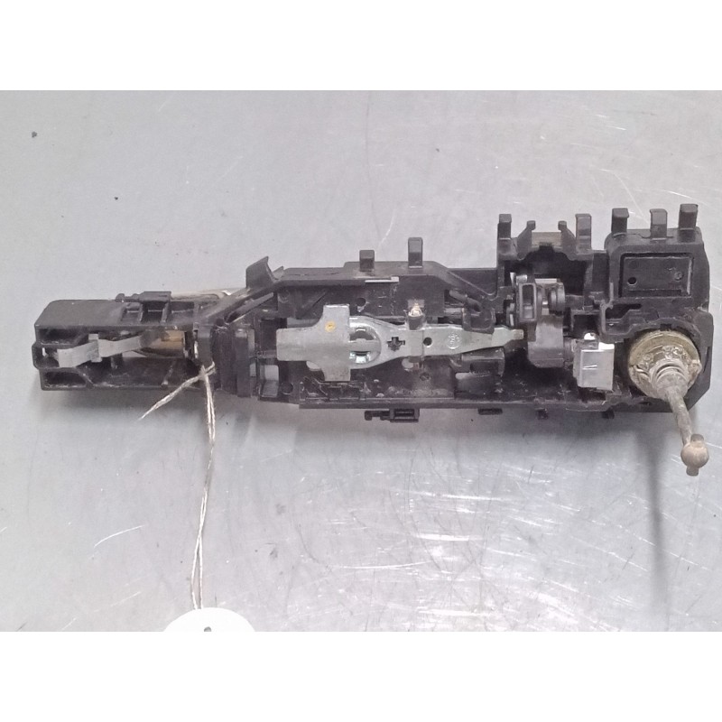 Recambio de maneta exterior puerta delantera izquierda para renault scénic ii (jm0/1_) 1.6 16v (jm1r) referencia OEM IAM   