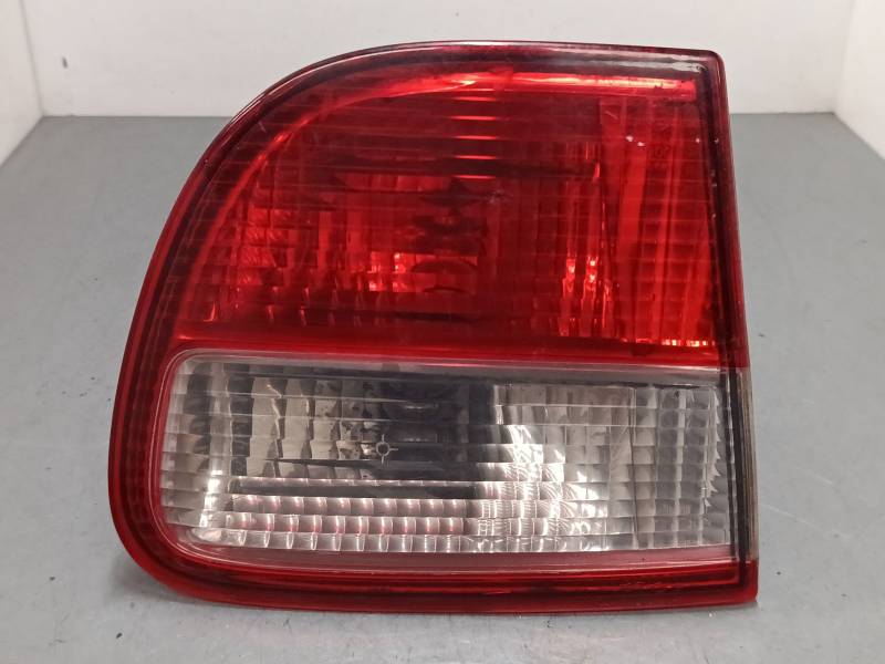 PILOTO TRASERO PORTON IZQUIERDO 1M6945091B 