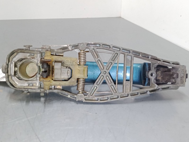 Recambio de maneta exterior puerta trasera derecha para volkswagen touran (1t1, 1t2) 1.9 tdi referencia OEM IAM   