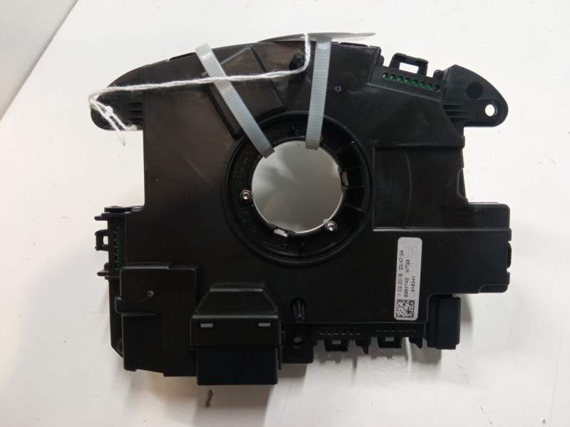 Recambio de anillo airbag para skoda yeti (5l) 2.0 tdi referencia OEM IAM 5K0953569BB   Recambio de anillo airbag para skoda yeti (5l) 2.0 tdi referencia OEM IAM 5K0953569BB