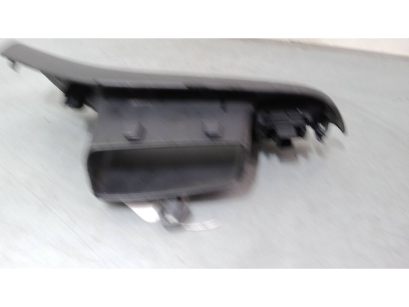 Recambio de mando elevalunas trasero izquierdo para ford focus iii 1.6 tdci referencia OEM IAM    Recambio de mando elevalunas trasero izquierdo para ford focus iii 1.6 tdci referencia OEM IAM