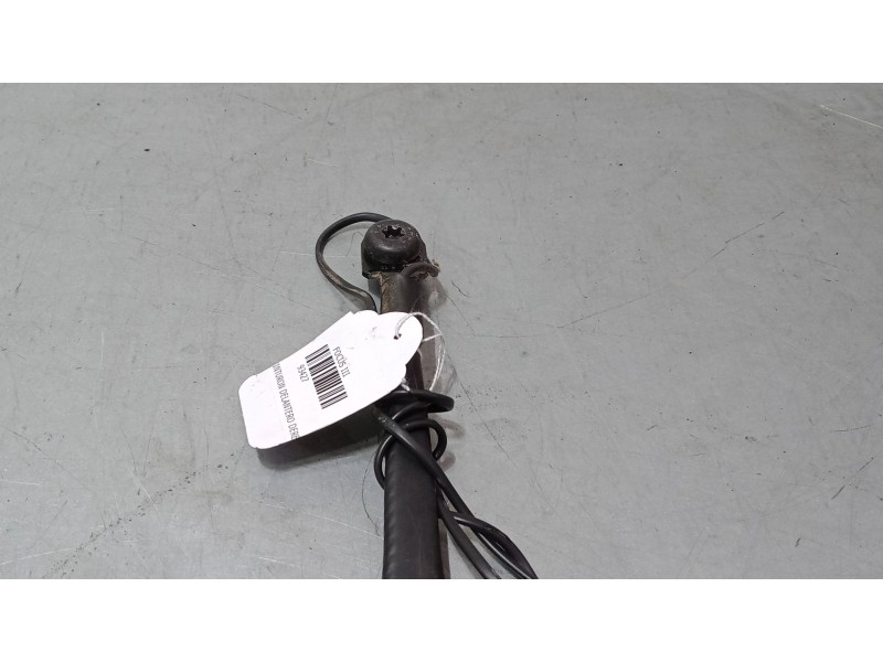 Recambio de anclaje cinturon delantero derecho para ford focus iii 1.6 tdci referencia OEM IAM    Recambio de anclaje cinturon delantero derecho para ford focus iii 1.6 tdci referencia OEM IAM