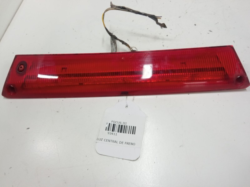 Recambio de luz central de freno para ford focus iii 1.6 tdci referencia OEM IAM 8A6113A613DA  8A6113A613AB Recambio de luz central de freno para ford focus iii 1.6 tdci referencia OEM IAM 8A6113A613DA  8A6113A613AB