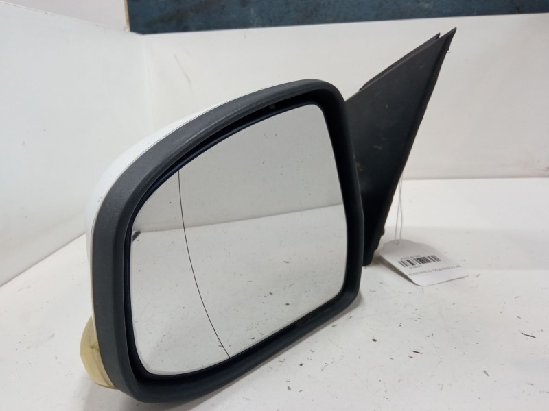 Recambio de retrovisor electrico izquierdo abatible para ford focus iii 1.6 tdci referencia OEM IAM   