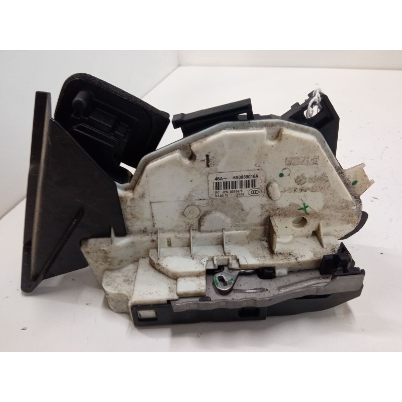 Recambio de cerradura puerta trasera derecha para skoda yeti (5l) 2.0 tdi referencia OEM IAM    Recambio de cerradura puerta trasera derecha para skoda yeti (5l) 2.0 tdi referencia OEM IAM