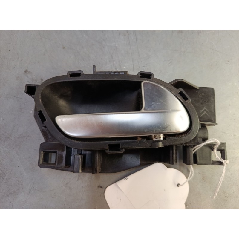 Recambio de maneta interior delantera derecha para peugeot 208 i (ca_, cc_) 1.2 vti 82 referencia OEM IAM   