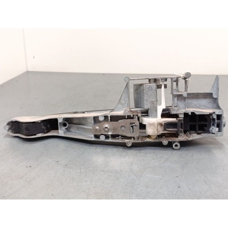 Recambio de maneta exterior puerta delantera izquierda para peugeot 208 i (ca_, cc_) 1.4 hdi referencia OEM IAM 9680168580  