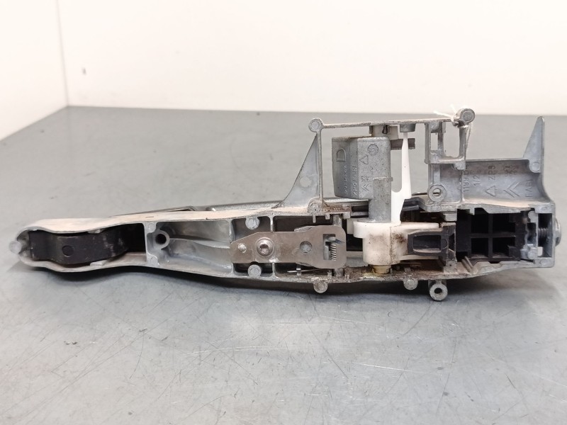 Recambio de maneta exterior puerta delantera izquierda para peugeot 208 i (ca_, cc_) 1.4 hdi referencia OEM IAM 9680168580  