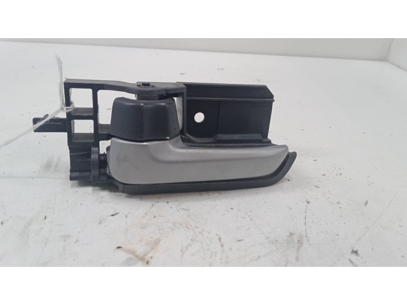 Recambio de maneta interior puerta trasera izquierda para suzuki alto vii (gf, ha25_, ha35_) 1.0 (amf310) referencia OEM IAM 831 Recambio de maneta interior puerta trasera izquierda para suzuki alto vii (gf, ha25_, ha35_) 1.0 (amf310) referencia OEM IAM 831