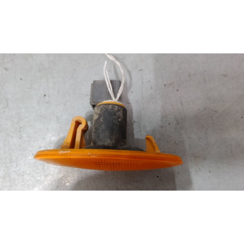 Recambio de intermitente lateral derecho para fiat punto (176_) 60 1.2 (176ap, 176ar, 176aq, 176bb) referencia OEM IAM    Recambio de intermitente lateral derecho para fiat punto (176_) 60 1.2 (176ap, 176ar, 176aq, 176bb) referencia OEM IAM