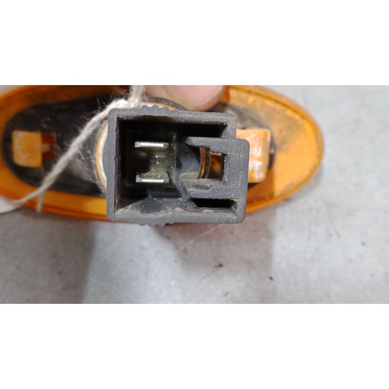 Recambio de intermitente lateral derecho para fiat punto (176_) 60 1.2 (176ap, 176ar, 176aq, 176bb) referencia OEM IAM    Recambio de intermitente lateral derecho para fiat punto (176_) 60 1.2 (176ap, 176ar, 176aq, 176bb) referencia OEM IAM