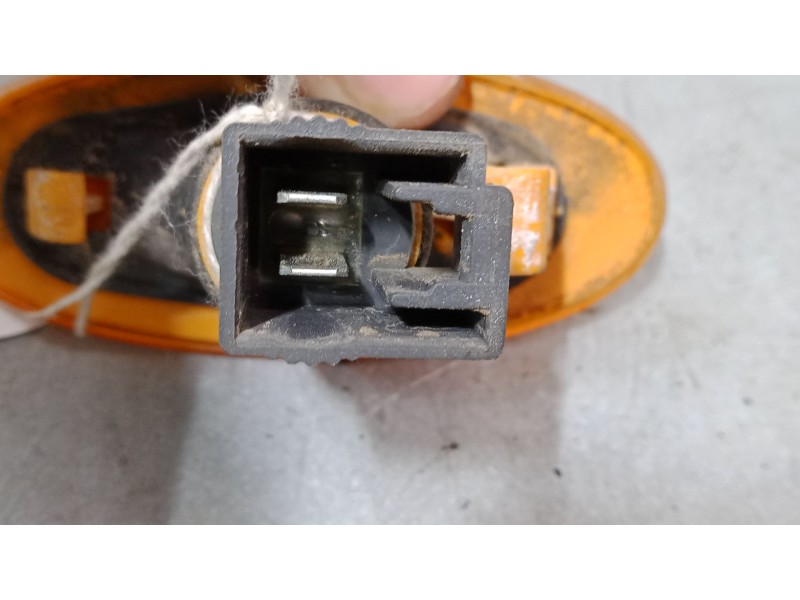 Recambio de intermitente lateral derecho para fiat punto (176_) 60 1.2 (176ap, 176ar, 176aq, 176bb) referencia OEM IAM    Recambio de intermitente lateral derecho para fiat punto (176_) 60 1.2 (176ap, 176ar, 176aq, 176bb) referencia OEM IAM