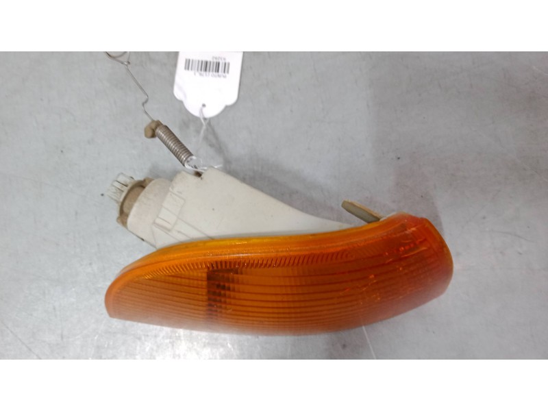 Recambio de intermitente delantero izquierdo para fiat punto (176_) 60 1.2 (176ap, 176ar, 176aq, 176bb) referencia OEM IAM    Recambio de intermitente delantero izquierdo para fiat punto (176_) 60 1.2 (176ap, 176ar, 176aq, 176bb) referencia OEM IAM