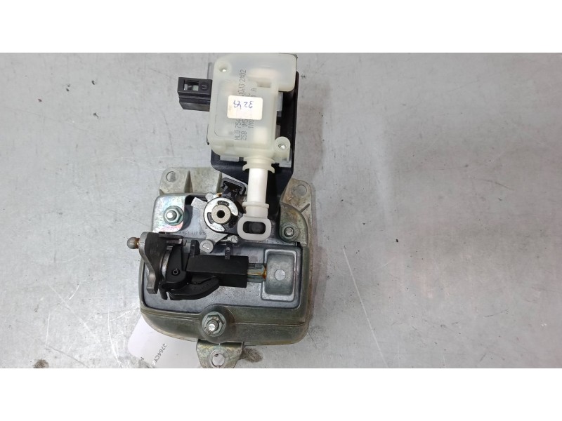 Recambio de maneta exterior porton para seat ibiza iii (6l1) 1.4 16v referencia OEM IAM    Recambio de maneta exterior porton para seat ibiza iii (6l1) 1.4 16v referencia OEM IAM