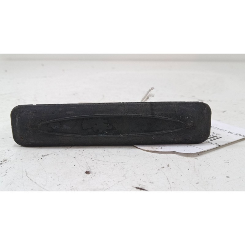 Recambio de maneta exterior porton para nissan primera hatchback (p12) 1.6 referencia OEM IAM    Recambio de maneta exterior porton para nissan primera hatchback (p12) 1.6 referencia OEM IAM