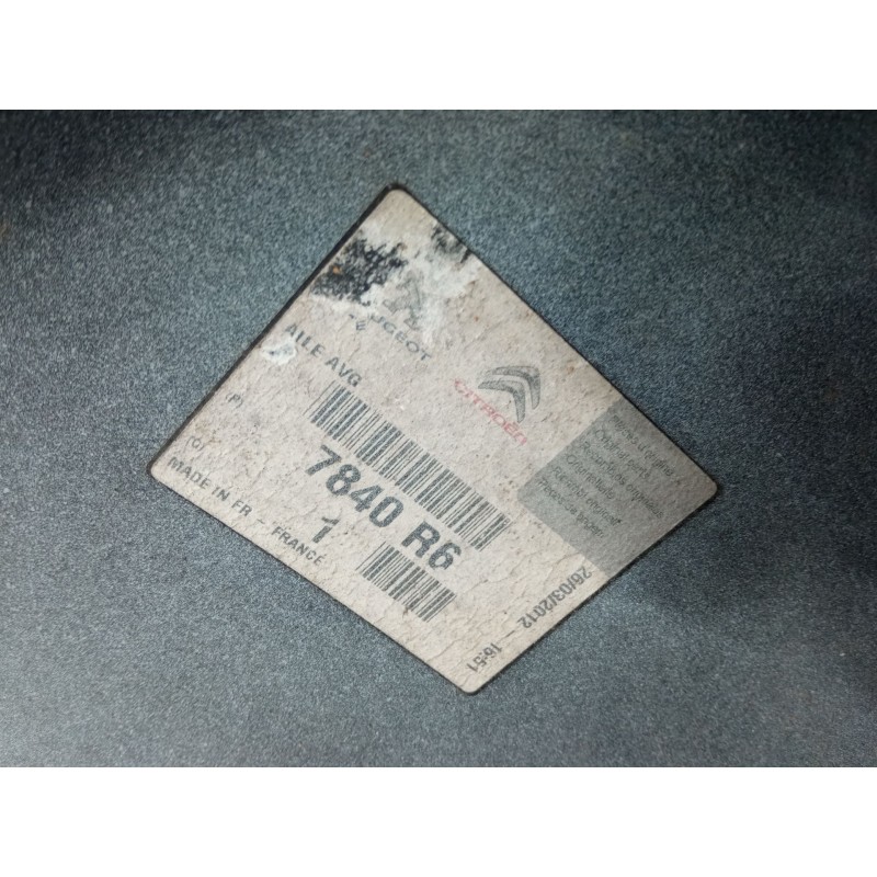 Recambio de aleta delantera izquierda para peugeot expert tepee (vf3x_) 2.0 hdi 120 referencia OEM IAM    Recambio de aleta delantera izquierda para peugeot expert tepee (vf3x_) 2.0 hdi 120 referencia OEM IAM