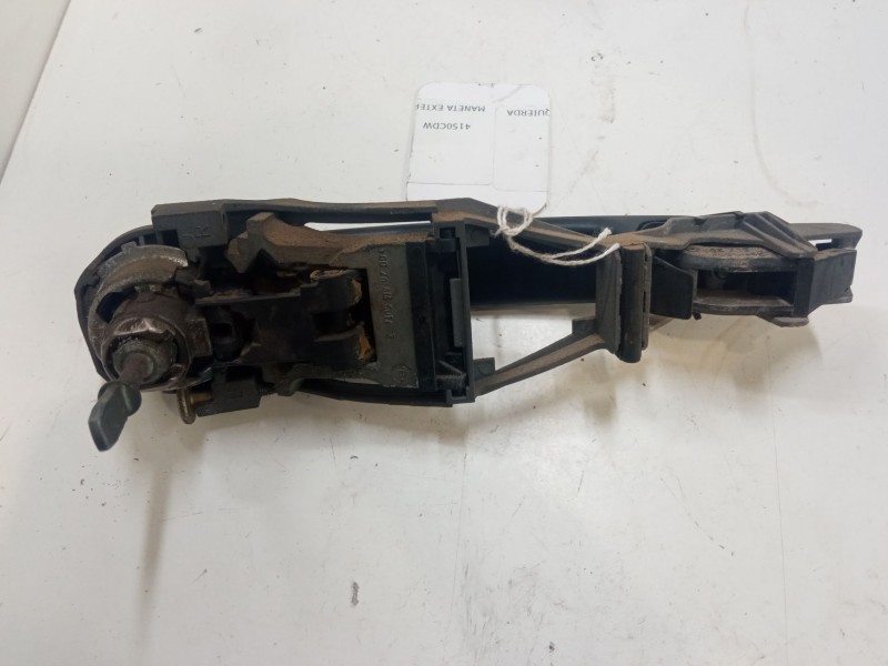 Recambio de maneta exterior puerta delantera izquierda para volkswagen golf iv (1j1) 1.6 16v referencia OEM IAM    Recambio de maneta exterior puerta delantera izquierda para volkswagen golf iv (1j1) 1.6 16v referencia OEM IAM