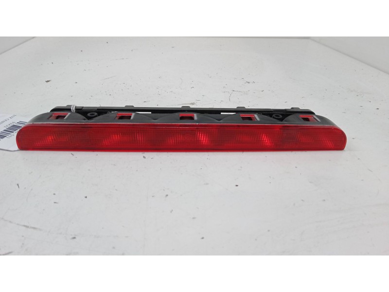 Recambio de luz central de freno para citroën saxo (s0, s1) 1.5 d referencia OEM IAM    Recambio de luz central de freno para citroën saxo (s0, s1) 1.5 d referencia OEM IAM
