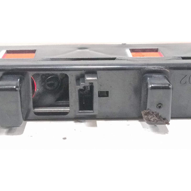 Recambio de luz central de freno para citroën saxo (s0, s1) 1.5 d referencia OEM IAM    Recambio de luz central de freno para citroën saxo (s0, s1) 1.5 d referencia OEM IAM