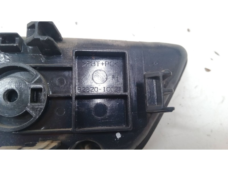 Recambio de maneta interior puerta delantera derecha para hyundai getz (tb) 1.4 i referencia OEM IAM    Recambio de maneta interior puerta delantera derecha para hyundai getz (tb) 1.4 i referencia OEM IAM