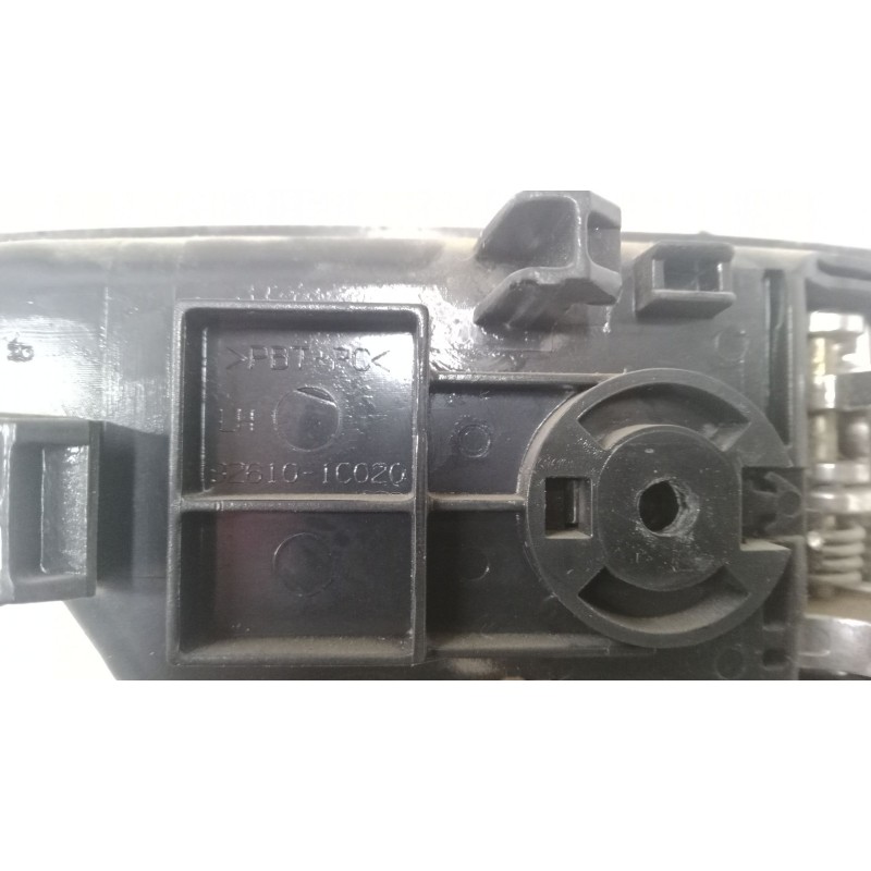 Recambio de maneta interior puerta delantera izquierda para hyundai getz (tb) 1.4 i referencia OEM IAM    Recambio de maneta interior puerta delantera izquierda para hyundai getz (tb) 1.4 i referencia OEM IAM