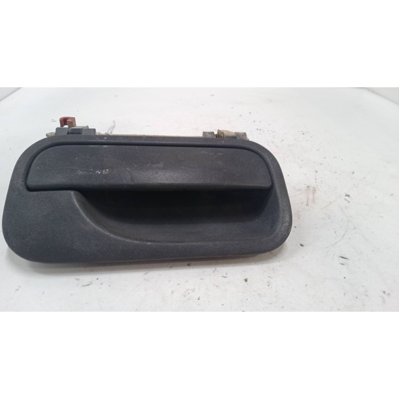 Recambio de maneta exterior puerta trasera derecha para opel corsa b (s93) 1.7 d (f08, f68, m68) referencia OEM IAM    Recambio de maneta exterior puerta trasera derecha para opel corsa b (s93) 1.7 d (f08, f68, m68) referencia OEM IAM