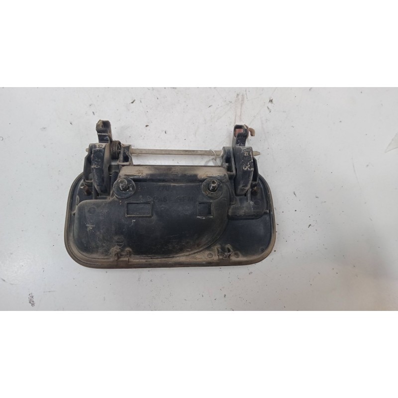 Recambio de maneta exterior puerta trasera derecha para opel corsa b (s93) 1.7 d (f08, f68, m68) referencia OEM IAM    Recambio de maneta exterior puerta trasera derecha para opel corsa b (s93) 1.7 d (f08, f68, m68) referencia OEM IAM