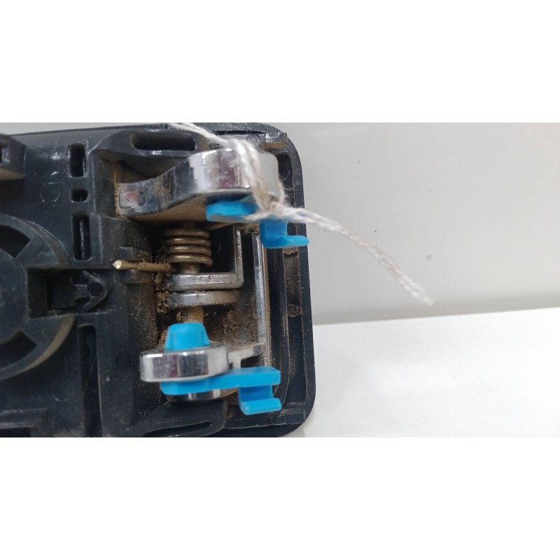 Recambio de maneta interior puerta trasera derecha para hyundai getz (tb) 1.4 i referencia OEM IAM    Recambio de maneta interior puerta trasera derecha para hyundai getz (tb) 1.4 i referencia OEM IAM