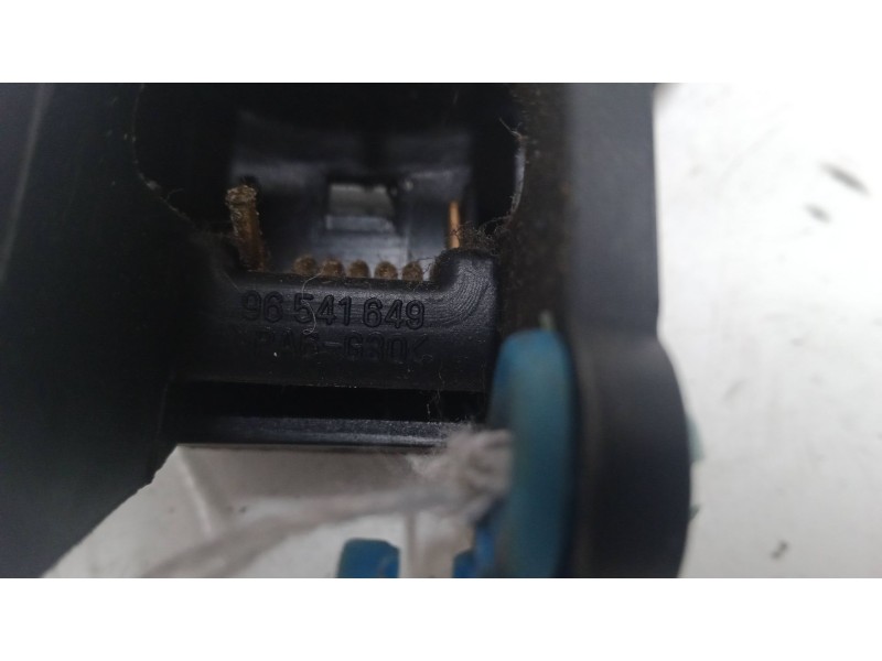 Recambio de maneta interior puerta trasera derecha para chevrolet kalos (klas) sh2/352 referencia OEM IAM 96541649   Recambio de maneta interior puerta trasera derecha para chevrolet kalos (klas) sh2/352 referencia OEM IAM 96541649