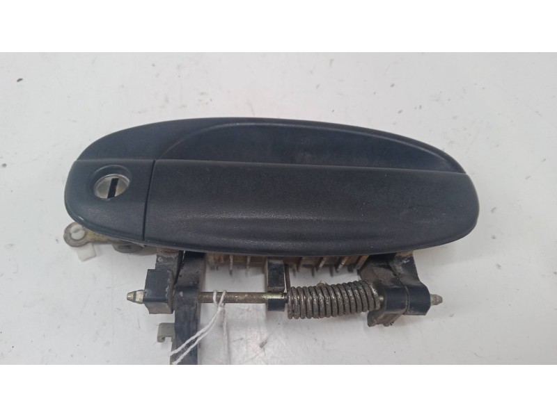 Recambio de maneta exterior puerta delantera izquierda para chevrolet kalos (klas) sh2/352 referencia OEM IAM 96541637   Recambio de maneta exterior puerta delantera izquierda para chevrolet kalos (klas) sh2/352 referencia OEM IAM 96541637