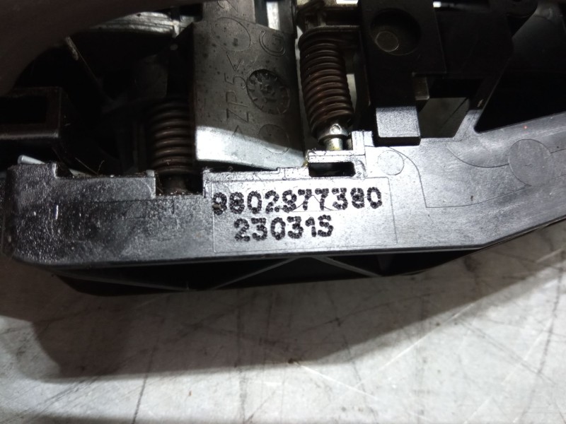 Recambio de maneta exterior puerta delantera izquierda para citroën c4 cactus 1.2 vti 82 referencia OEM IAM   