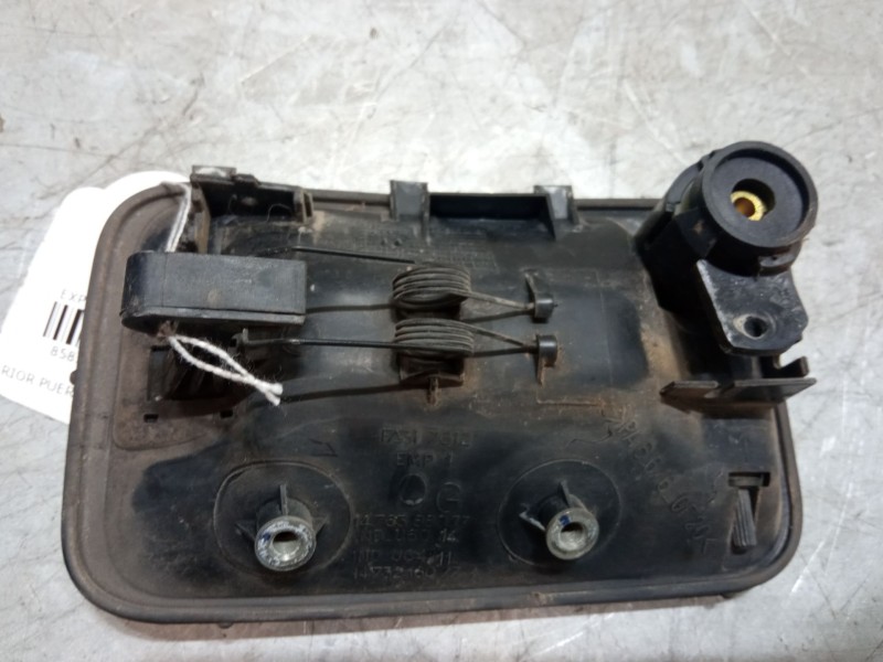 Recambio de maneta exterior puerta delantera izquierda para peugeot expert (224_) 2.0 hdi referencia OEM IAM    Recambio de maneta exterior puerta delantera izquierda para peugeot expert (224_) 2.0 hdi referencia OEM IAM