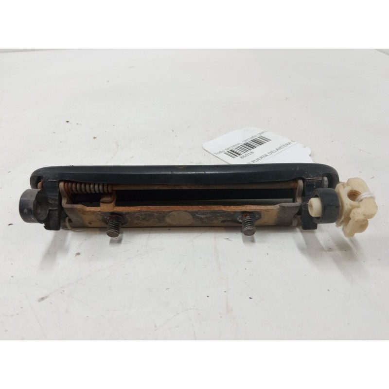 Recambio de maneta exterior puerta delantera derecha para asia motors rocsta todo terreno, cerrada (am102) 2.2 d 4x4 referencia  Recambio de maneta exterior puerta delantera derecha para asia motors rocsta todo terreno, cerrada (am102) 2.2 d 4x4 referencia