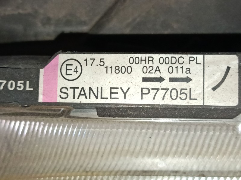 Recambio de faro izquierdo para mazda 5 (cr) 2.0 cd (cr19) referencia OEM IAM   