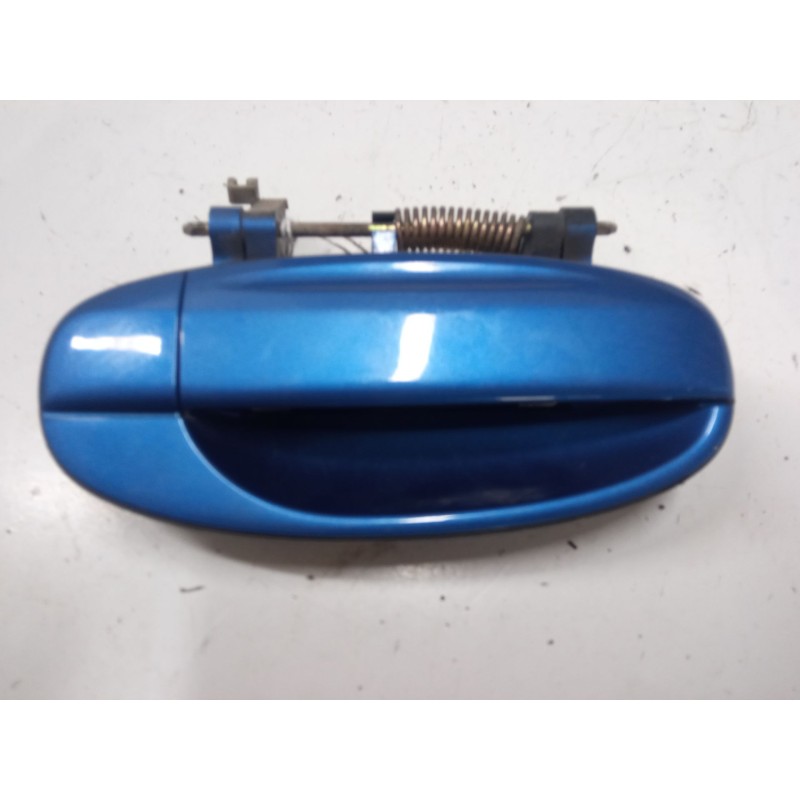 Recambio de maneta exterior puerta trasera derecha para chevrolet aveo / kalos hatchback (t200) 1.4 16v referencia OEM IAM    Recambio de maneta exterior puerta trasera derecha para chevrolet aveo / kalos hatchback (t200) 1.4 16v referencia OEM IAM