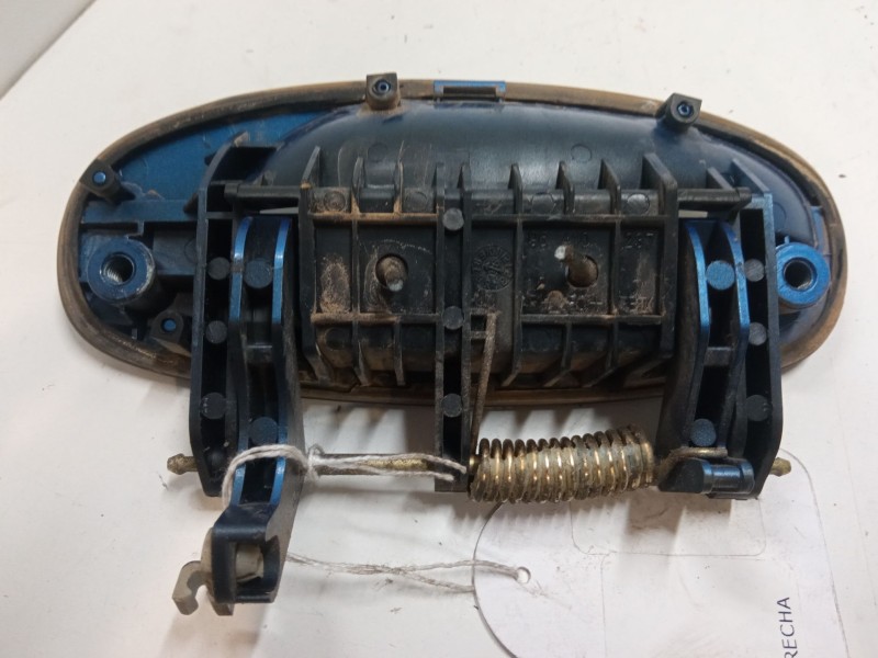 Recambio de maneta exterior puerta trasera derecha para chevrolet aveo / kalos hatchback (t200) 1.4 16v referencia OEM IAM    Recambio de maneta exterior puerta trasera derecha para chevrolet aveo / kalos hatchback (t200) 1.4 16v referencia OEM IAM