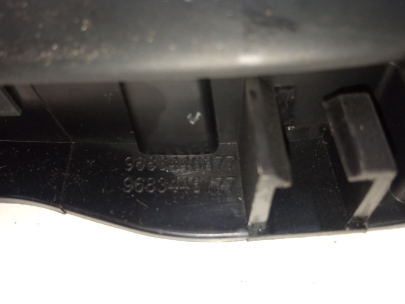 Recambio de maneta interior puerta trasera izquierda para peugeot 3008 i monospace (0u_) 1.6 hdi 115 / bluehdi 115 referencia OE Recambio de maneta interior puerta trasera izquierda para peugeot 3008 i monospace (0u_) 1.6 hdi 115 / bluehdi 115 referencia OE
