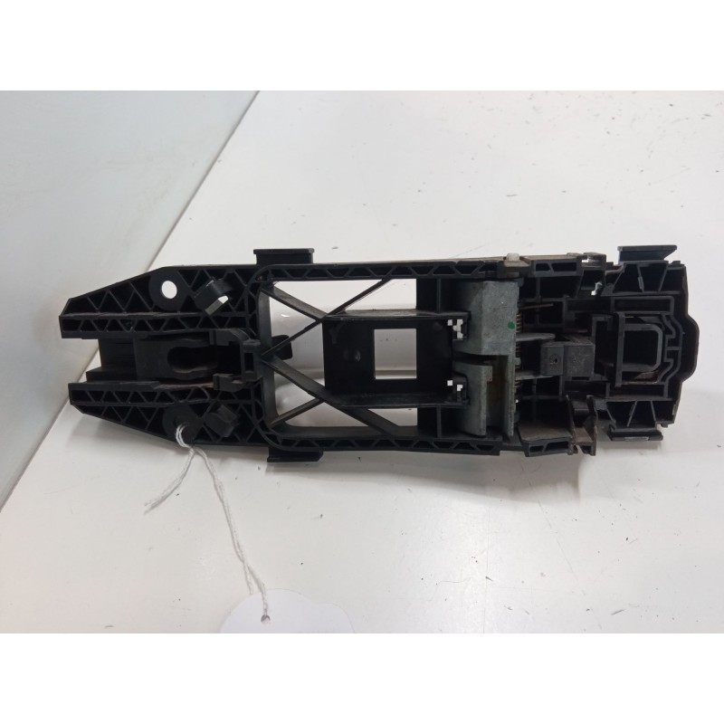 Recambio de maneta exterior puerta delantera derecha para skoda yeti (5l) 2.0 tdi referencia OEM IAM    Recambio de maneta exterior puerta delantera derecha para skoda yeti (5l) 2.0 tdi referencia OEM IAM